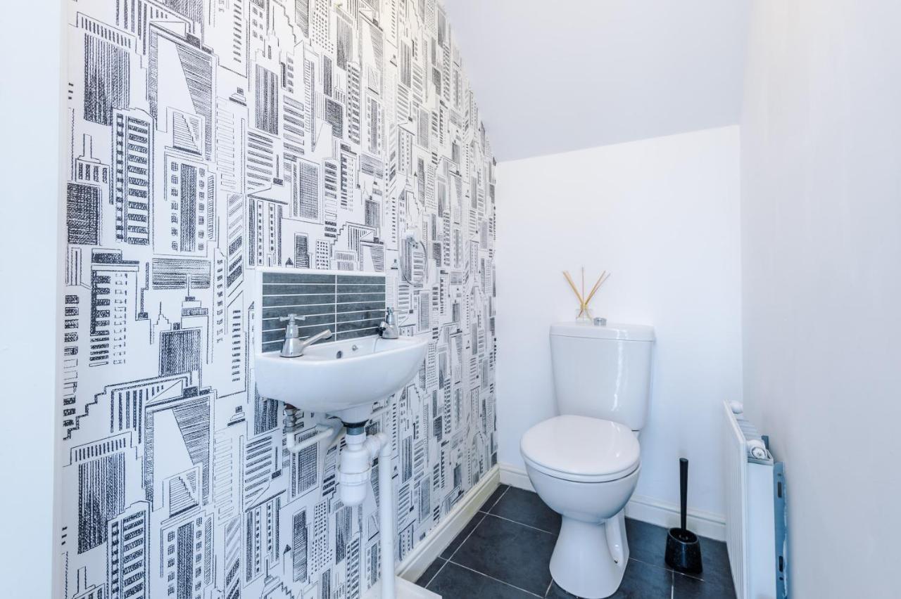 Chic 2 Bed House With Garden & Free Parking Manchester Exterior foto