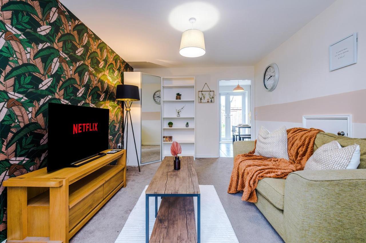 Chic 2 Bed House With Garden & Free Parking Manchester Exterior foto